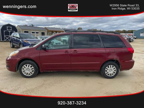 Used 2007 Toyota Sienna LE image 1