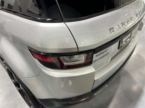 Used 2019 Land Rover Range Rover Evoque AWD/4WD image 28