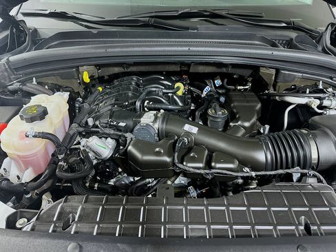 Used 2023 Jeep Grand Cherokee L Limited w/ Luxury Tech Group II image 36