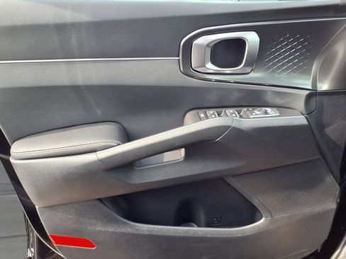 New 2026 Kia Sorento S w/ S Panoramic Sunroof Package FWD image 12