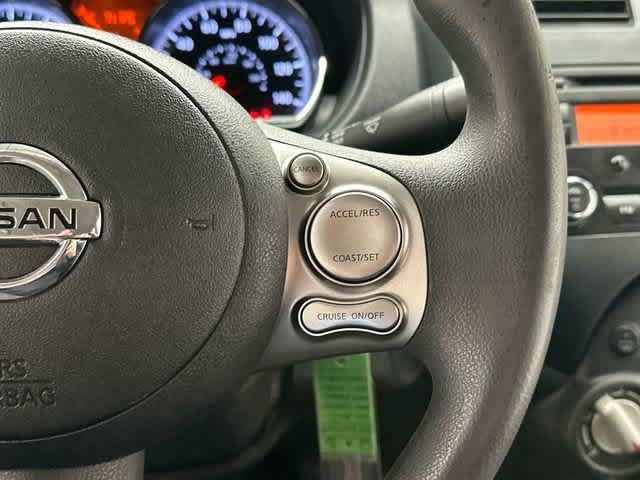 Used 2014 Nissan Versa SV w/ Convenience Package FWD image 9