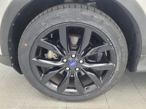 Used 2017 Ford Escape Titanium AWD/4WD image 31