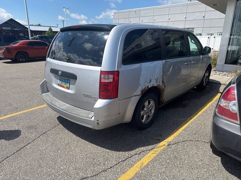 Used 2009 Dodge Grand Caravan SE w/ Climate Group FWD image 7