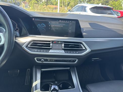 Used 2022 BMW X5 xDrive45e w/ M Sport Package image 19