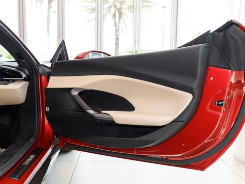 Used 2023 Ferrari 296 GTS RWD image 14