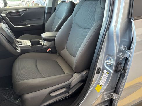 Used 2025 Toyota RAV4 LE image 36