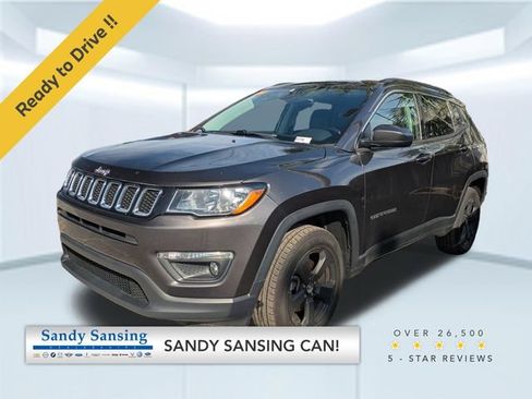 Used 2018 Jeep Compass Latitude w/ Popular Equipment Group AWD/4WD image 1