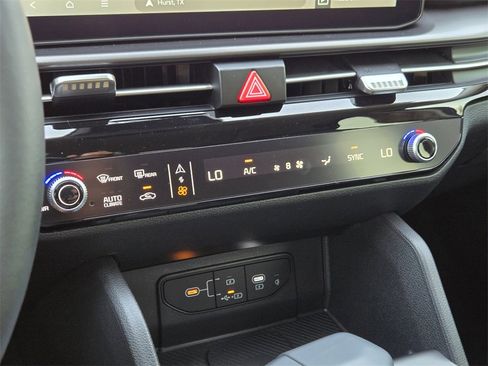 New 2026 Kia Sportage SX image 14