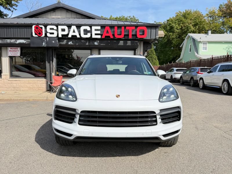 Used 2019 Porsche Cayenne S AWD/4WD image 2