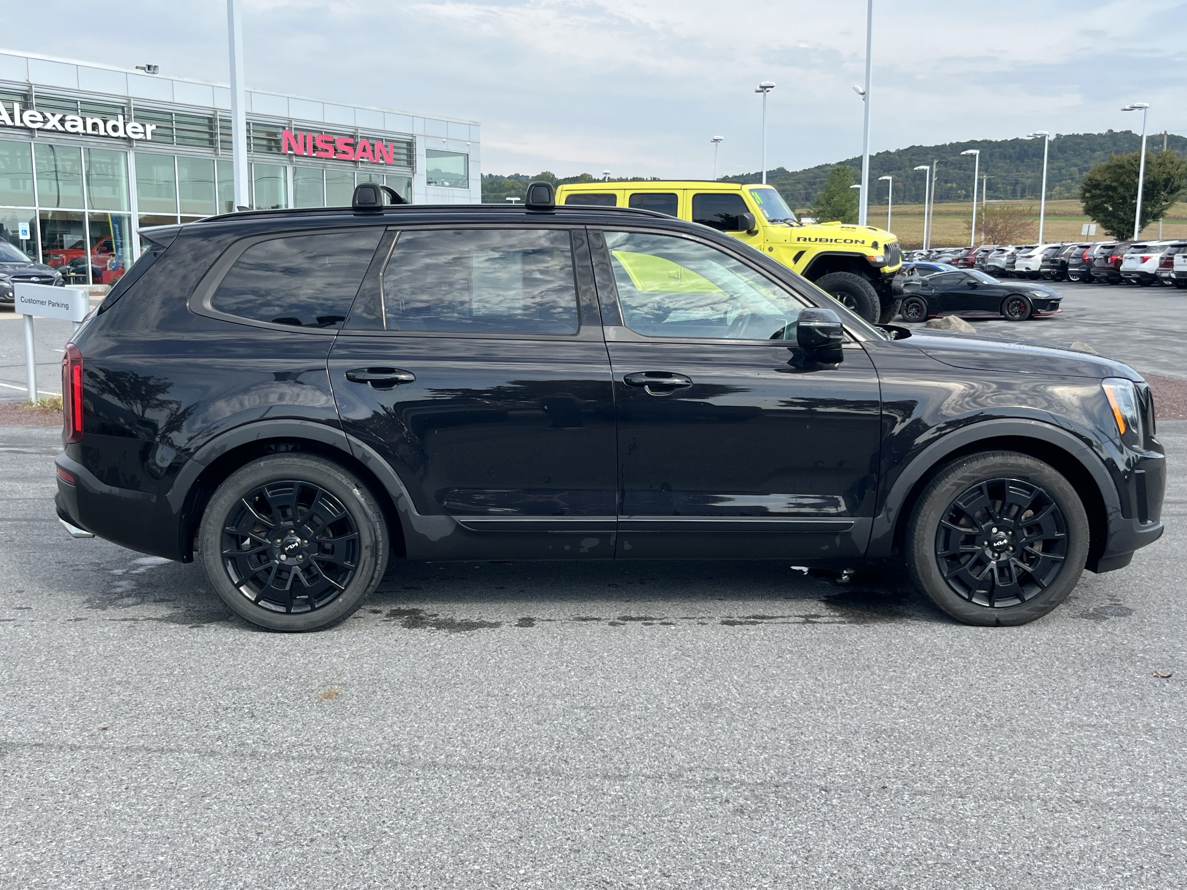 Used 2022 Kia Telluride SX w/ SX Prestige Package AWD/4WD image 2