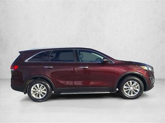 Used 2016 Kia Sorento LX w/ LX Convenience Package video 4