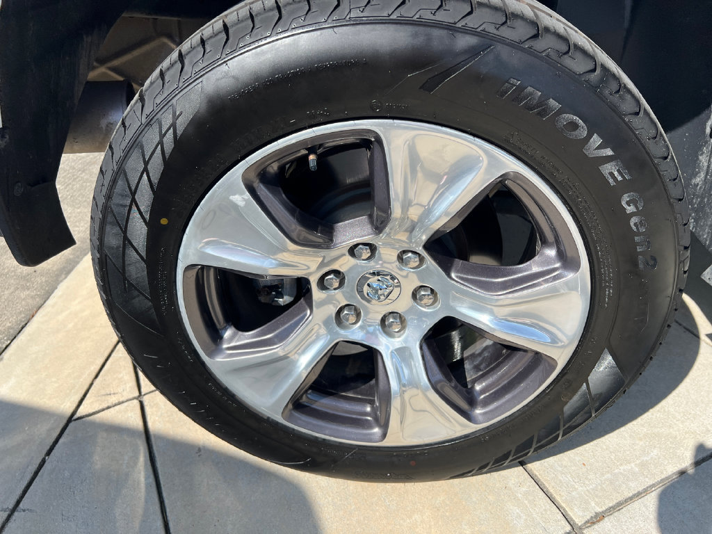 Used 2024 RAM 1500 Laramie RWD image 8