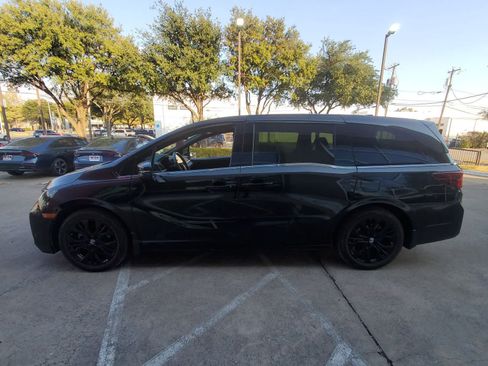 Used 2025 Honda Odyssey Sport-L image 3