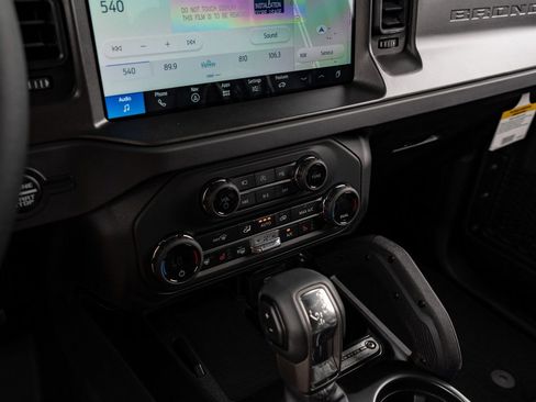New 2025 Ford Bronco Badlands AWD/4WD image 35
