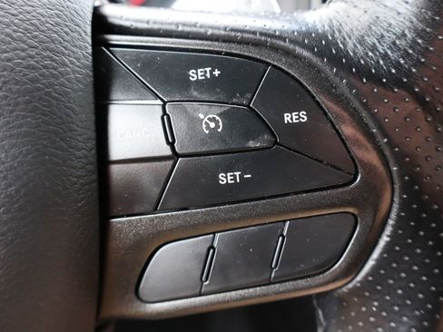 Used 2019 Dodge Charger SXT w/ Cold Weather Package image 30