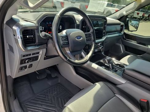 Used 2022 Ford F150 Lariat w/ Equipment Group 502A High AWD/4WD image 18