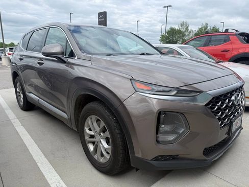 Used 2019 Hyundai Santa Fe SE AWD/4WD image 1