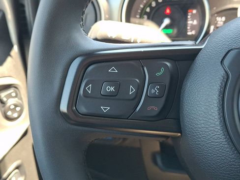 Used 2023 Jeep Wrangler Unlimited w/ Cold Weather Group AWD/4WD image 20