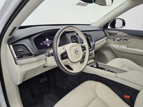 Used 2023 Volvo XC90 T8 Plus w/ Protection Package Premier AWD/4WD image 17