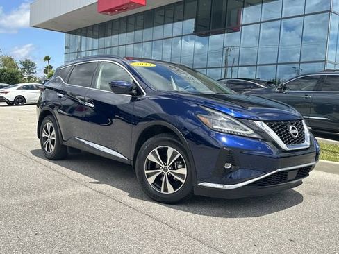 Used 2024 Nissan Murano SV FWD image 2