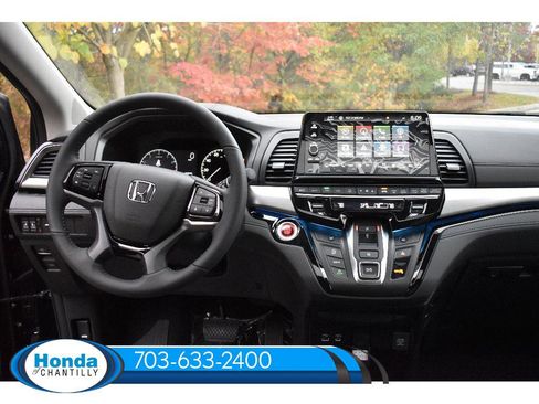 New 2026 Honda Odyssey Touring image 24