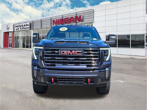 Used 2024 GMC Sierra 2500 AT4 w/ Technology Package image 2