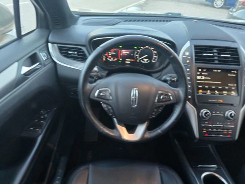 Used 2017 Lincoln MKC Premiere FWD image 13