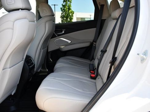 Used 2025 Acura RDX SH-AWD w/ Technology Package image 17