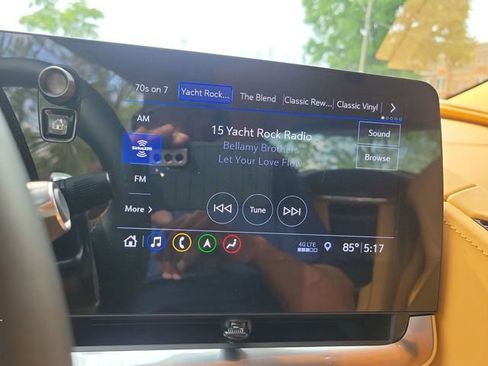 Used 2020 Chevrolet Corvette Stingray Premium Cpe w/ 3LT Preferred Equipment Group RWD image 13