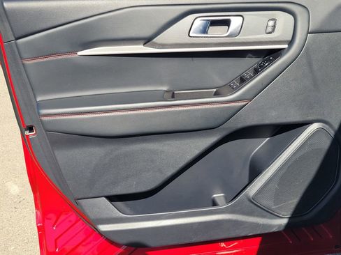 Used 2025 Ford Explorer ST-Line image 15