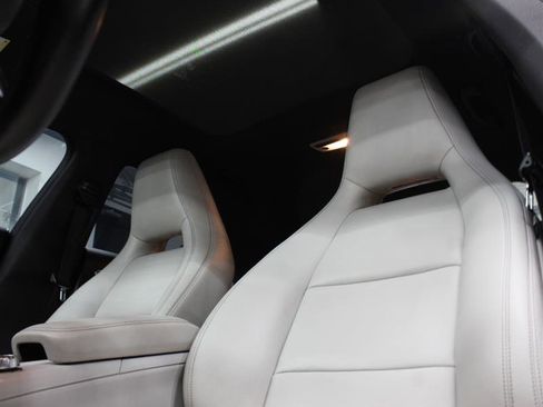 Used 2018 Mercedes-Benz CLA 250 image 8