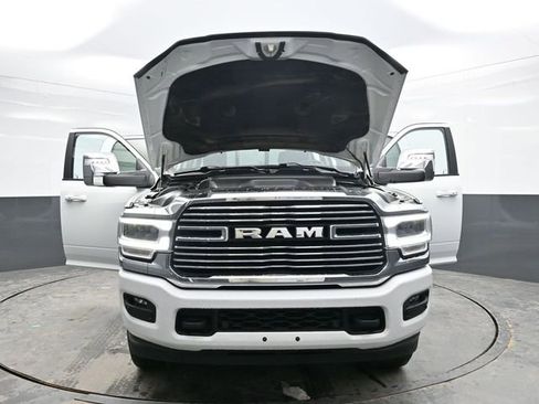 Used 2024 RAM 2500 Laramie AWD/4WD image 46