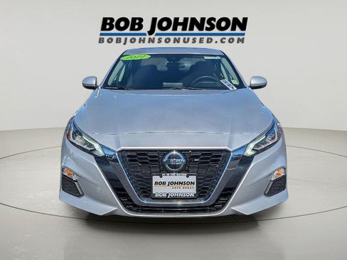 Used 2022 Nissan Altima 2.5 SV w/ SV Premium Package AWD/4WD image 6
