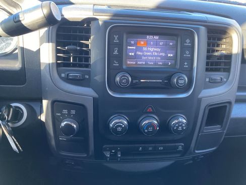 Used 2013 RAM 2500 Tradesman w/ Chrome Appearance Group image 14