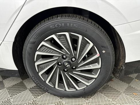 New 2025 Hyundai Sonata SEL image 19