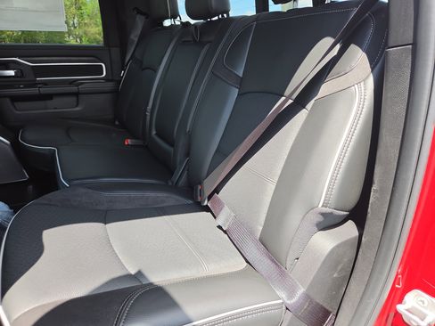 New 2026 RAM 2500 Laramie AWD/4WD image 11
