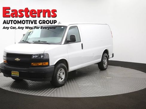 Used 2021 Chevrolet Express 2500 RWD image 52