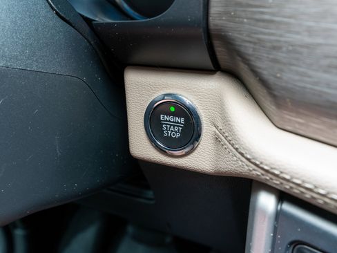 Used 2022 Ford Expedition Max Limited image 29