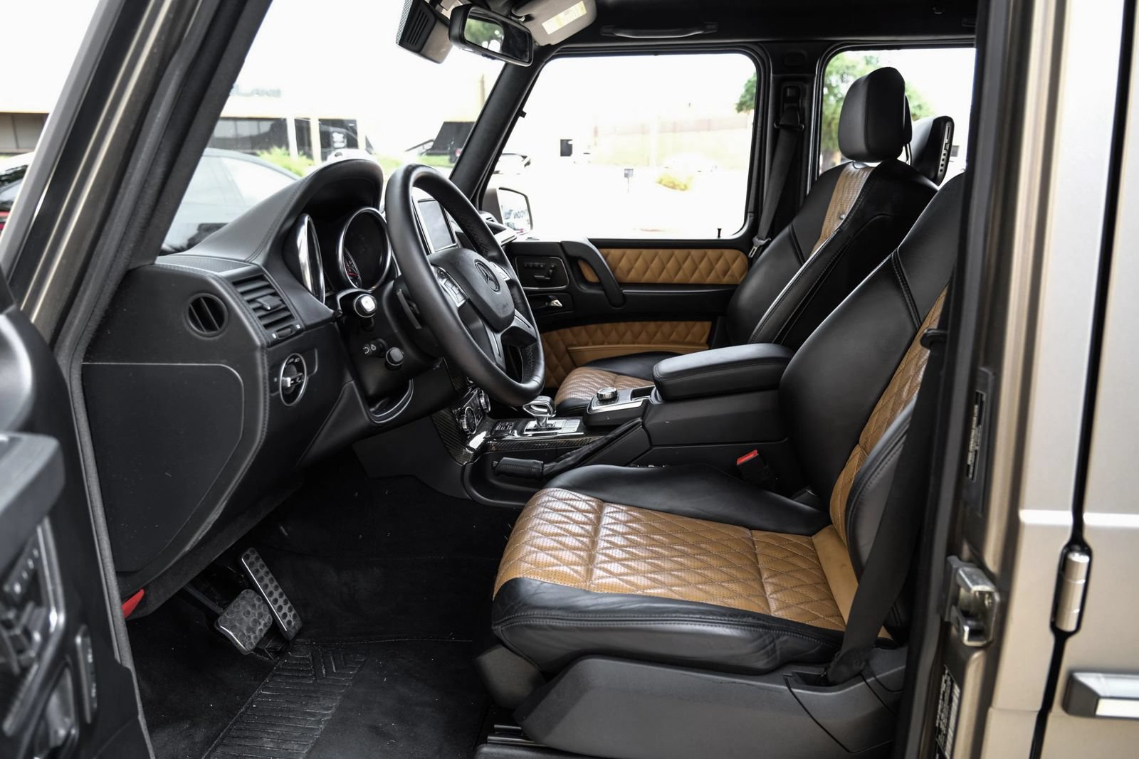 Used 2016 Mercedes-Benz G 65 AMG 4MATIC image 3