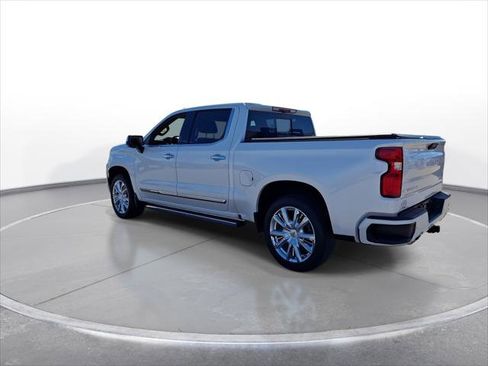 Used 2022 Chevrolet Silverado 1500 High Country w/ High Country Premium Package image 6