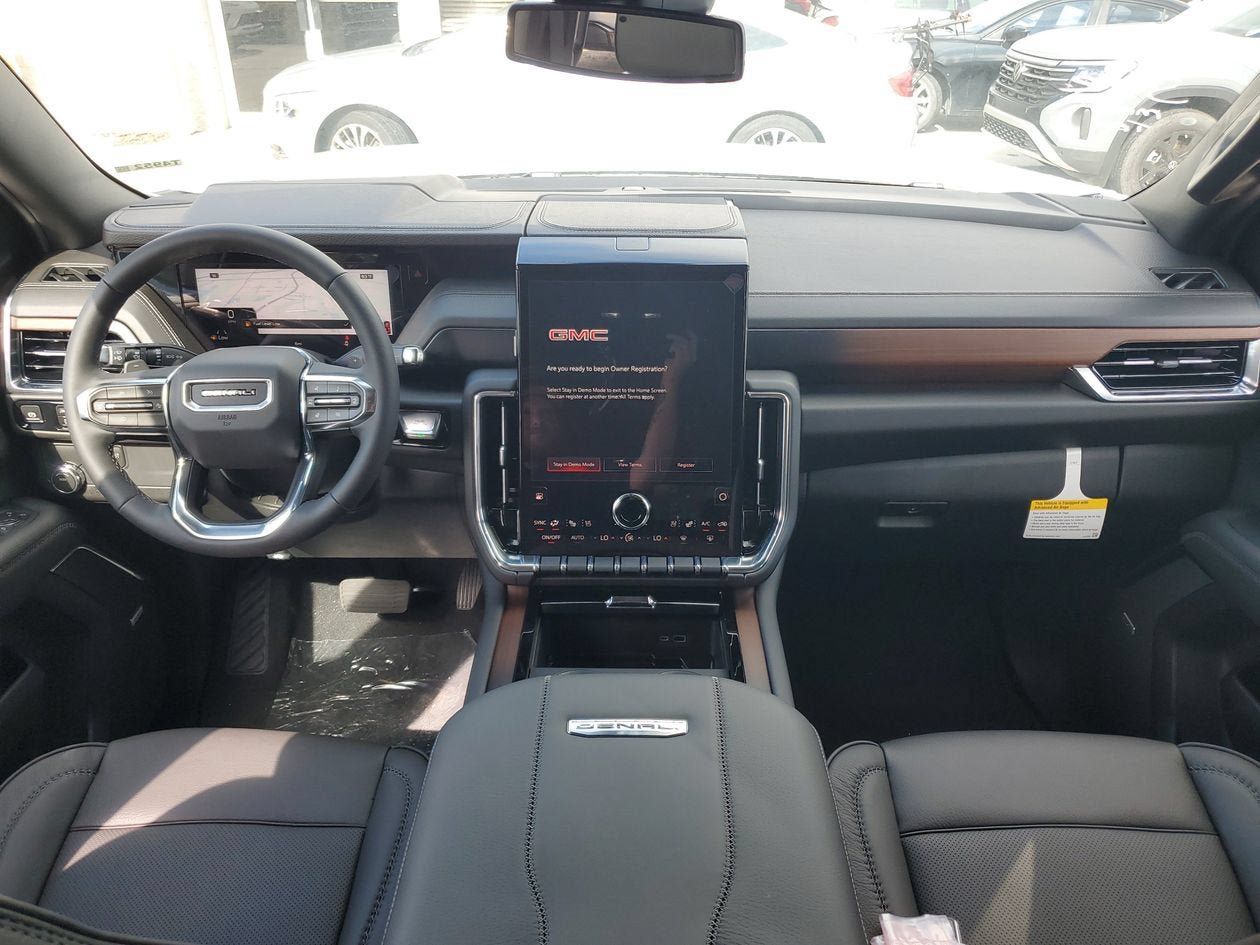 New 2026 GMC Yukon Denali RWD image 12