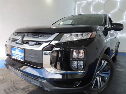 Used 2020 Mitsubishi Outlander Sport SE FWD image 2