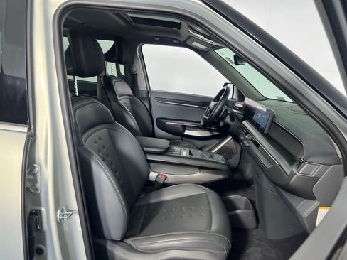 Used 2024 Kia EV9 Wind image 33