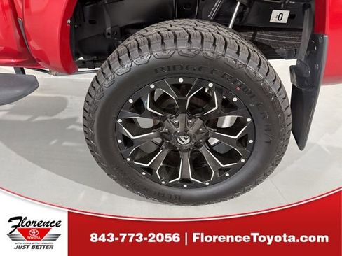 Used 2015 Toyota Tacoma PreRunner w/ SR5 Package RWD image 7