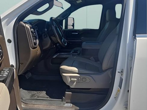 Used 2022 Chevrolet Silverado 3500 LTZ w/ LTZ Texas Edition AWD/4WD image 12