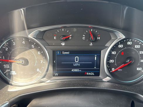 Used 2024 Chevrolet Equinox LT AWD/4WD image 16