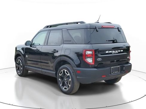 Used 2023 Ford Bronco Sport Outer Banks AWD/4WD image 3
