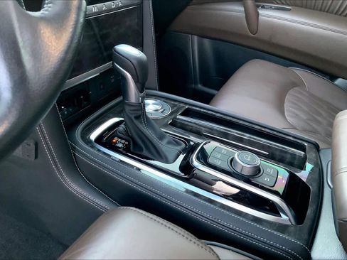 Used 2022 Nissan Armada Platinum w/ Captain's Chairs Package image 16