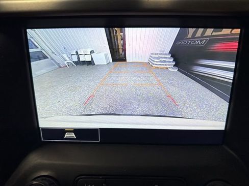 Used 2023 GMC Acadia SLT image 7