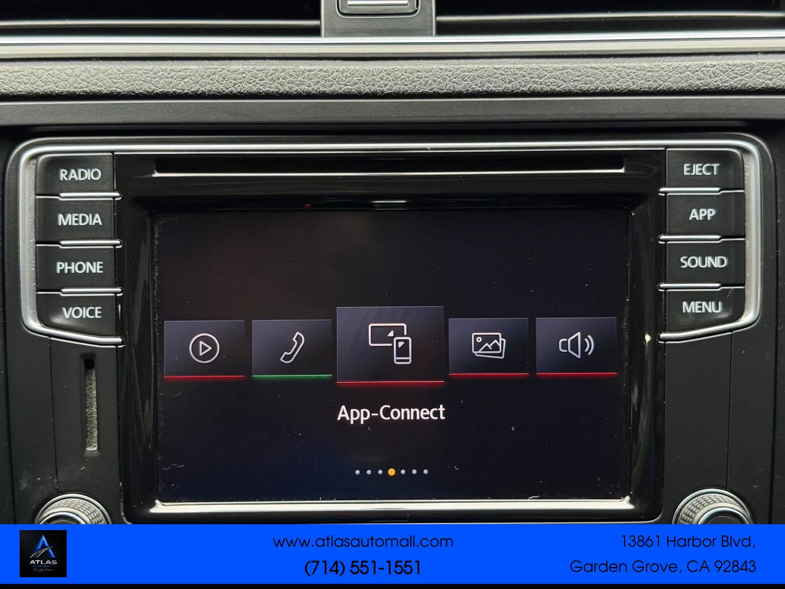 Used 2018 Volkswagen Jetta SE FWD image 41